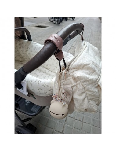 Attache pour poussette