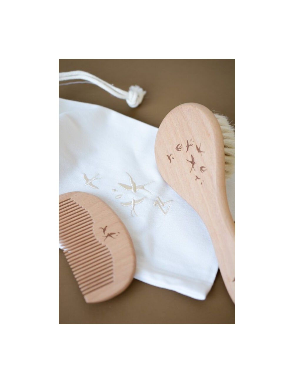 Brosse et peigne